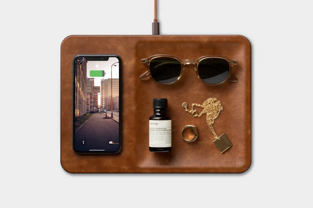 Courant Catch:3 Wireless Phone Charger and Accessory Tray