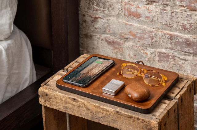 Courant Catch:3 Wireless Phone Charger and Accessory Tray